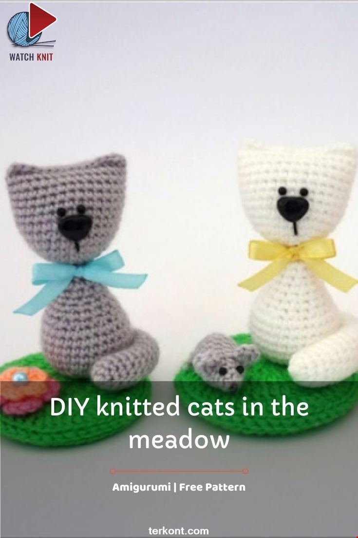 DIY knitted cats in the meadow