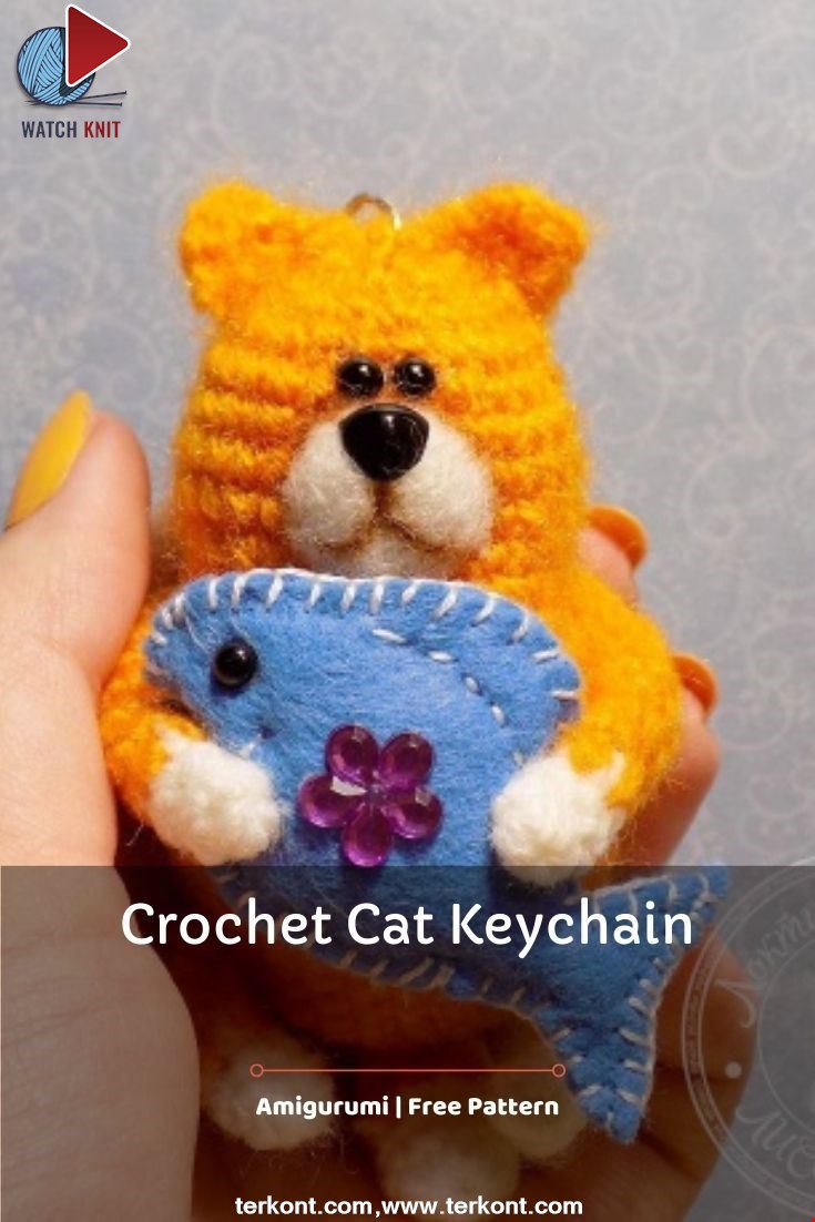 Crochet cat keychain